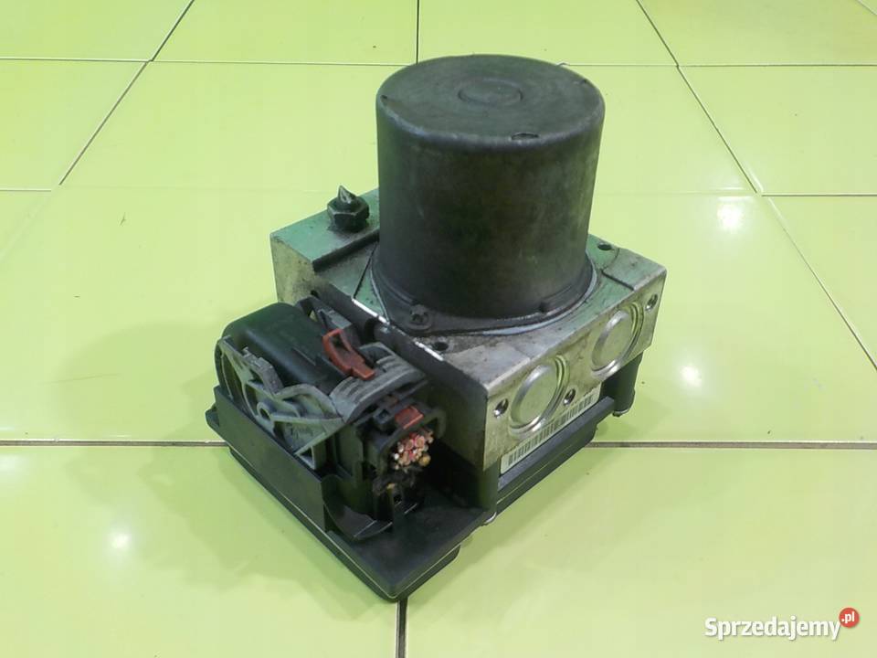 AUDI A4 B8 SLINE 18 TFSI 08r SEDAN pompa ABS