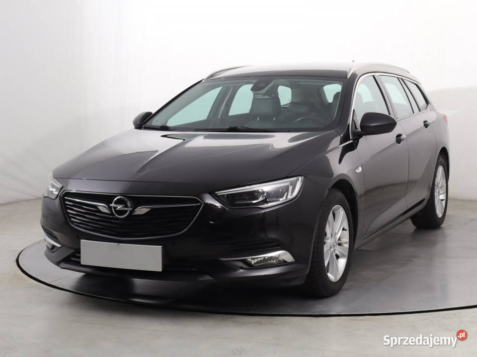 Opel Insignia 15 Turbo czarny