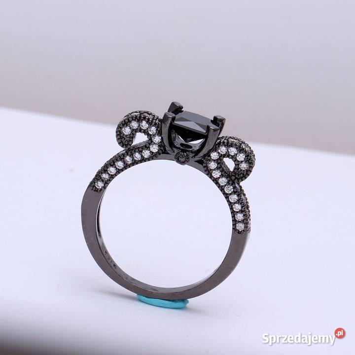 Nowy czarny pierścionek białe cyrkonie kokarda Szczecin