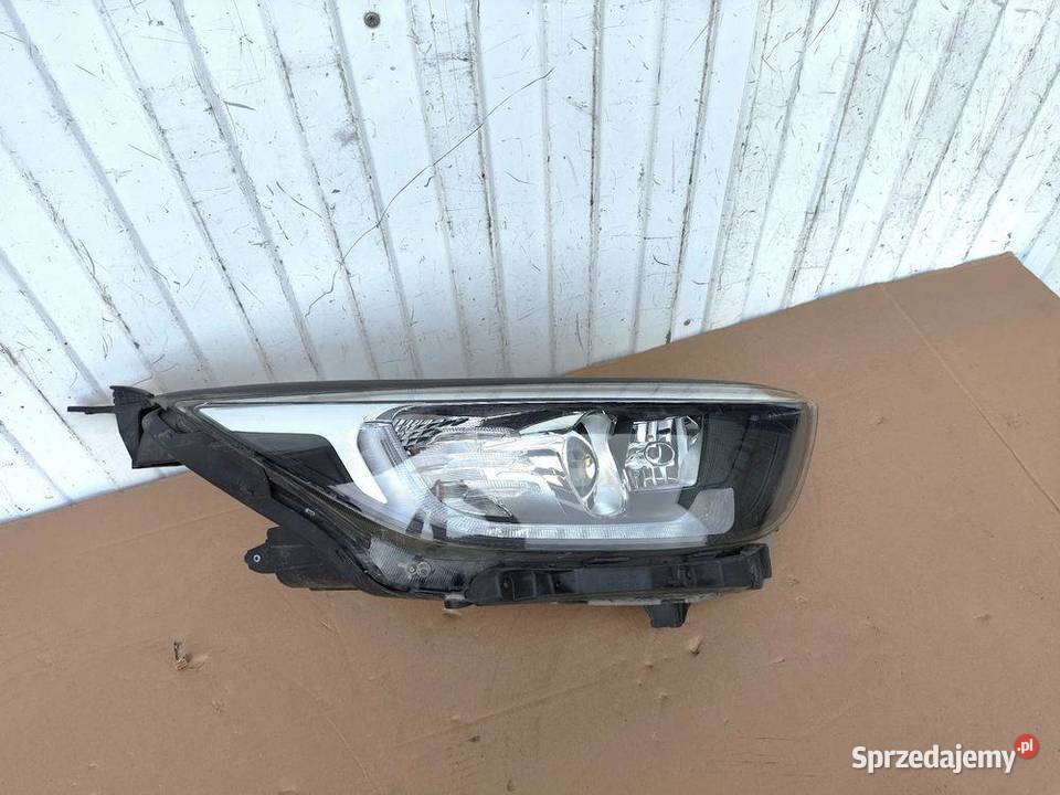 KIA STONIC 1722 LAMPA LED PRAWA PRZÓD sprzedam
