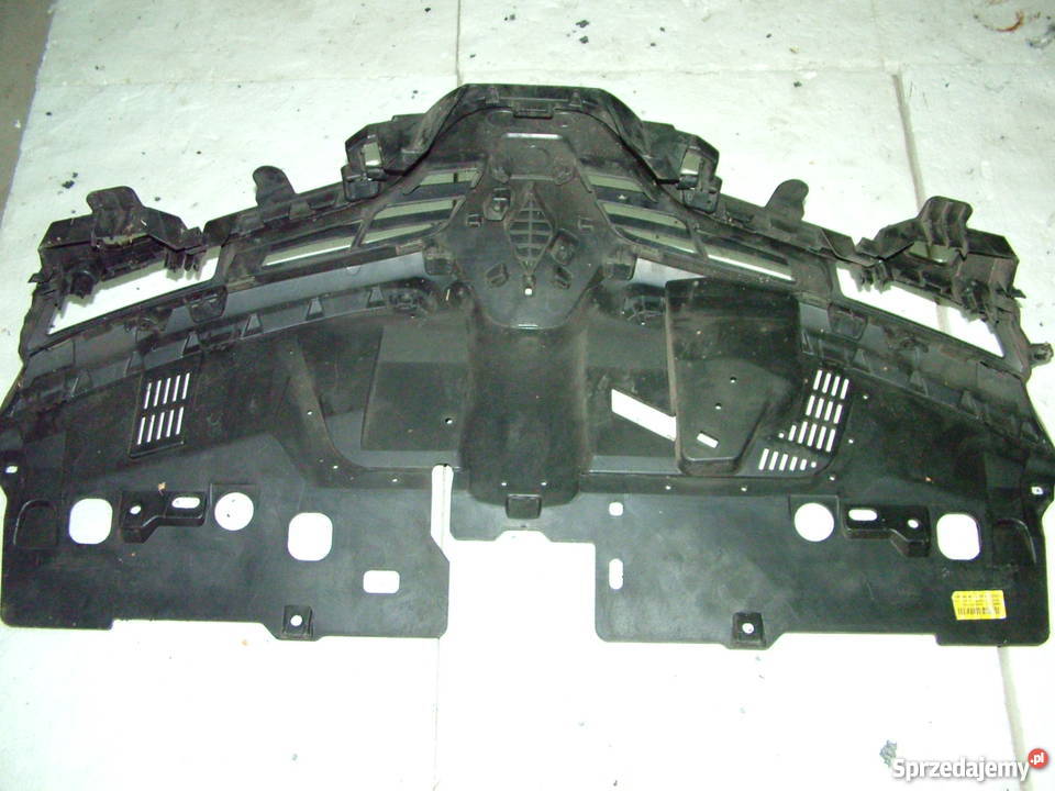 Renault Clio IV Wzmocnienie Zderzaka Gril Listwa