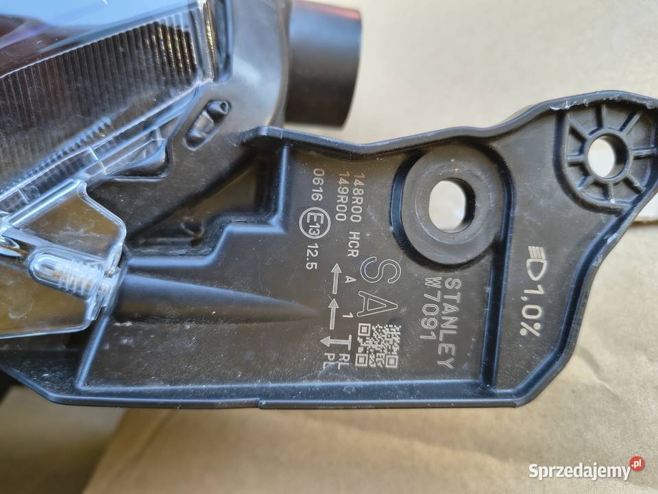 SprzedamPrawy leflektor do Suzuki Swift 2024r osobowe Warszawa