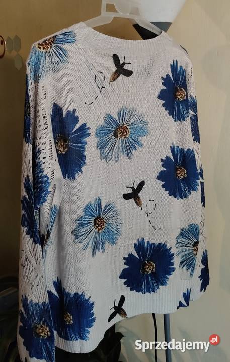 Sweterek damski beżowo niebieski drukowany Swetry i golfy