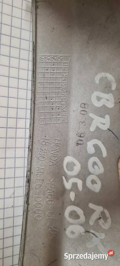 Honda CBR 600 PC37 plastik owiewka tył mocowanie