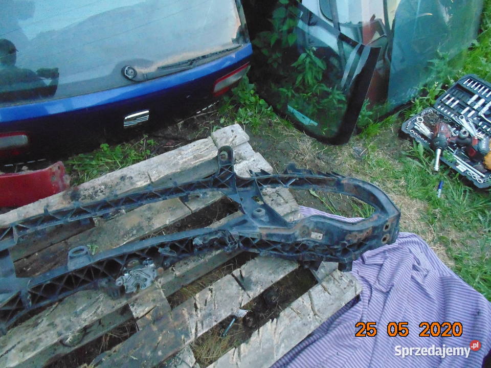 Pas przedni okular Ford Focus c 20032006 Kraków