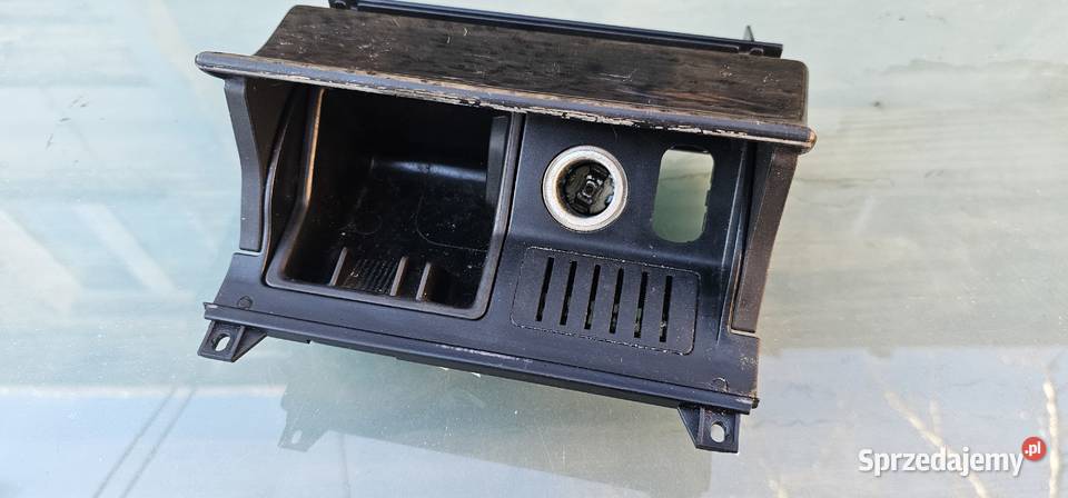 Popielniczka avantagrde mercedes w210 Zbąszyń