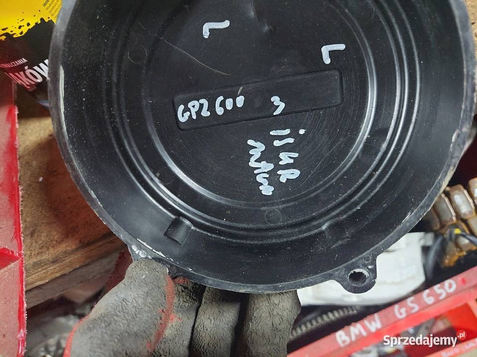 Kawasaki GPZ 600 pokrywa lewa zapłonu iskrownika Jelenia Góra sprzedam