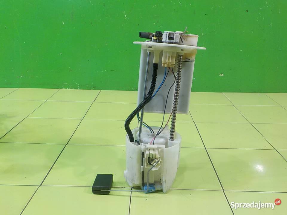 TOYOTA URBAN CRUISER 13 VVTI 09r 5D pompa paliwa sprzedam