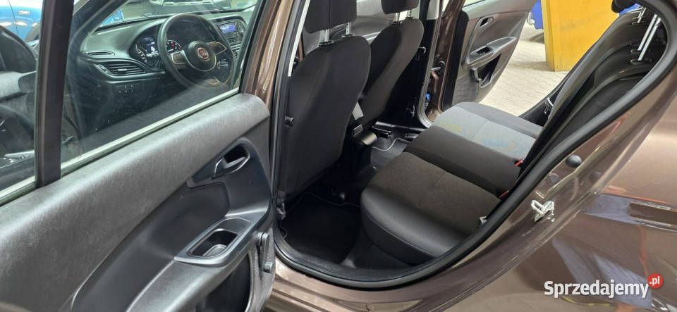 Fiat Tipo OPIS W podanej roczna gwarancja II brązowy