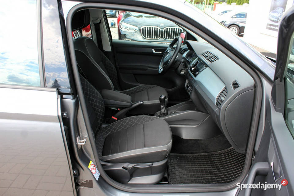 koda Fabia Ambition FV23 SalonPL 10TSI 95 lakier metallic Sokołów