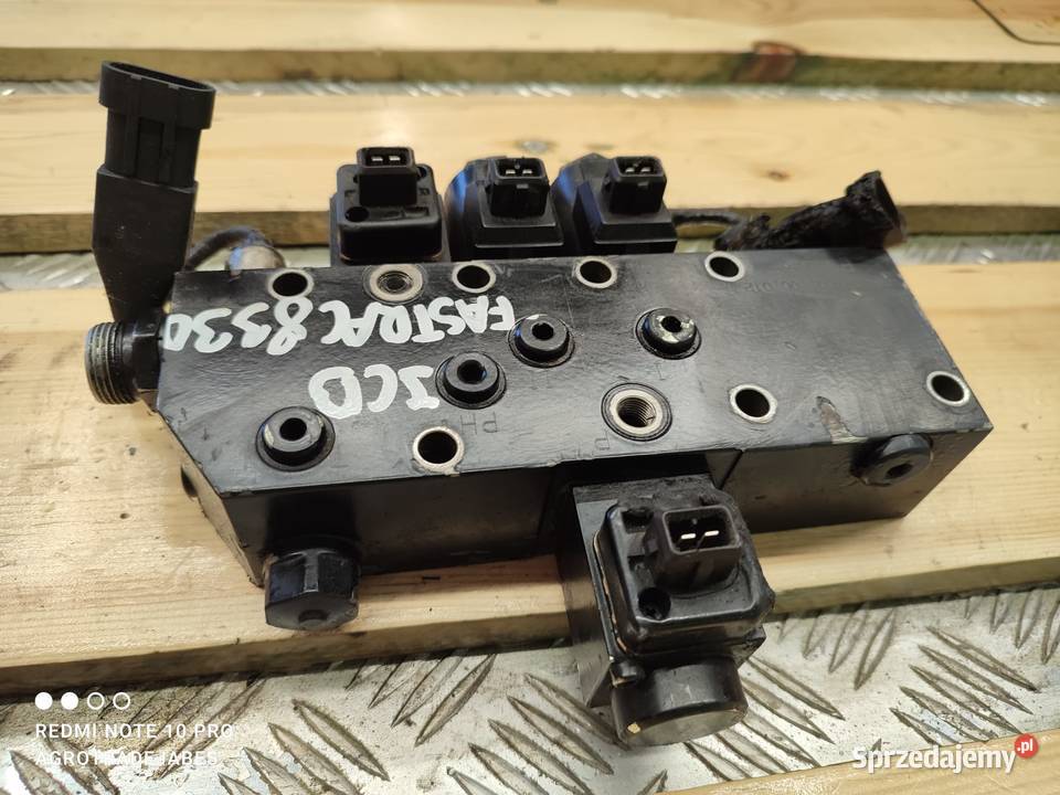 Blok hydrauliczny G842 100 600 012 JCB 8330 Wilkowo