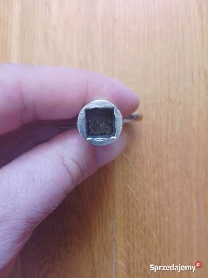 KLUCZ do skrzynek pojemników KWADRAT 8MM Pozostałe Zabrze