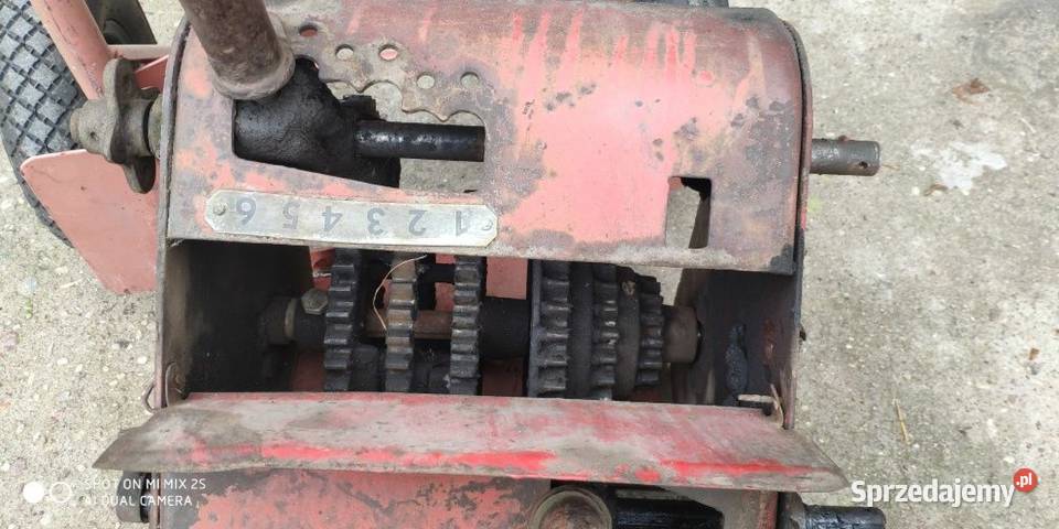 Skrzynia poznaniak mechaniczna części siewnik Kościelec-Kolonia