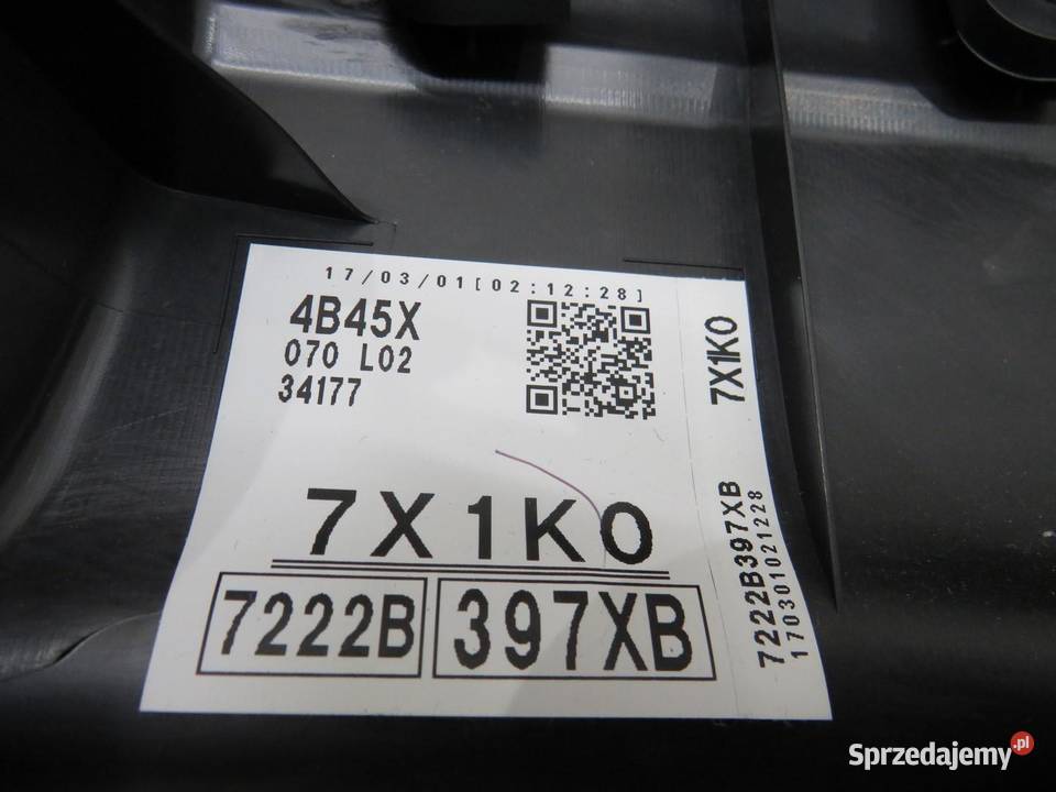 BOCZEK TAPICERKA DRZWI LEWY TYŁ OUTLANDER III