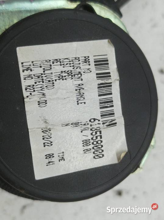 PAS BEZPIECZEŃSTWA LEWY TYŁ 618558000 Toyota