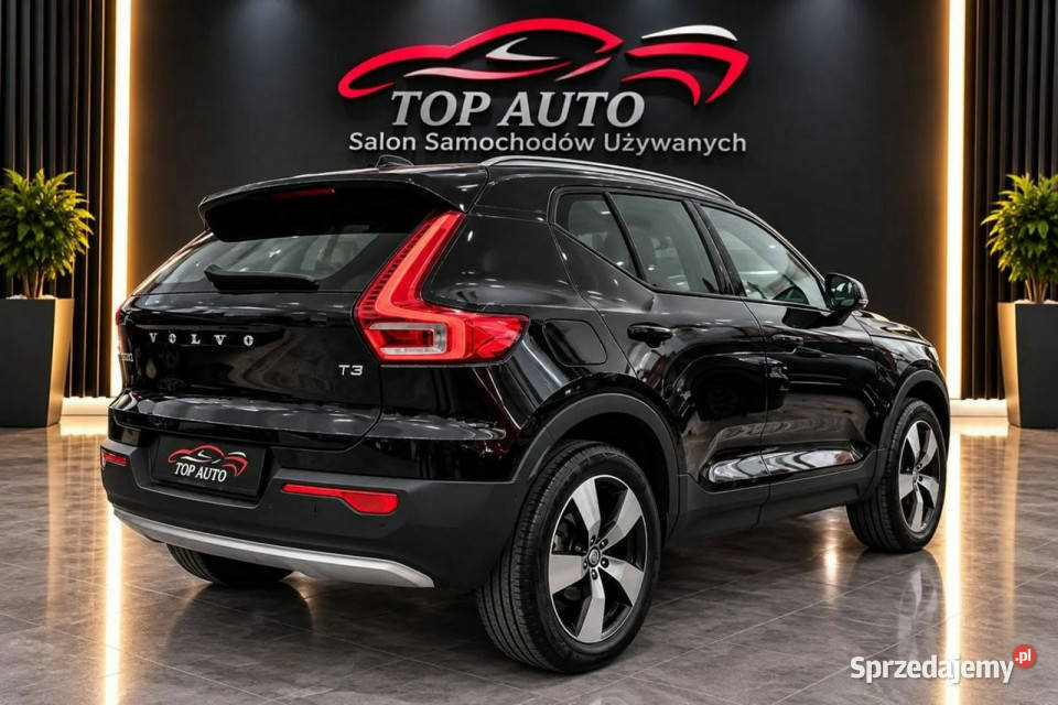 Volvo XC 40 VOLVO XC40 T3 163 Automat Momentum Warszawa