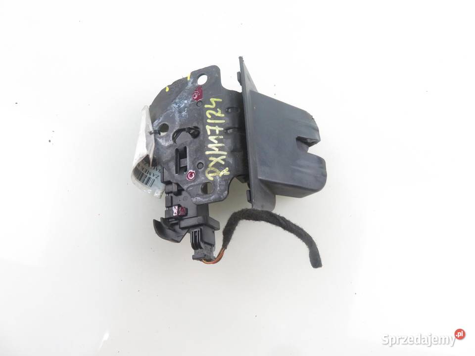 ZAMEK KLAPY AUDI A4 B7 8P4827505B