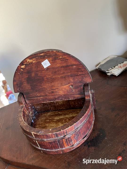 Pojemnik drewniany z klapką Do powieszenia pomorskie