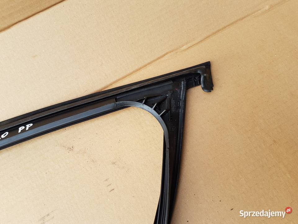 BMW 1 120 F20 LIFT uszczelka prowadnica szyby