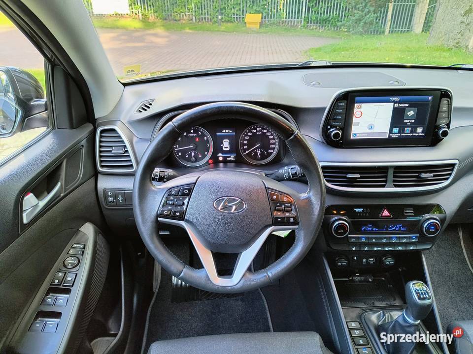 Hyundai Tucson 16 Gdi Advatage Serwis ASO Navi manualna śląskie Sławków
