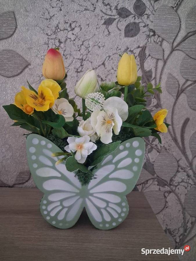 Motylek kompozycja kwiatowa wielokolorowy Żywiec