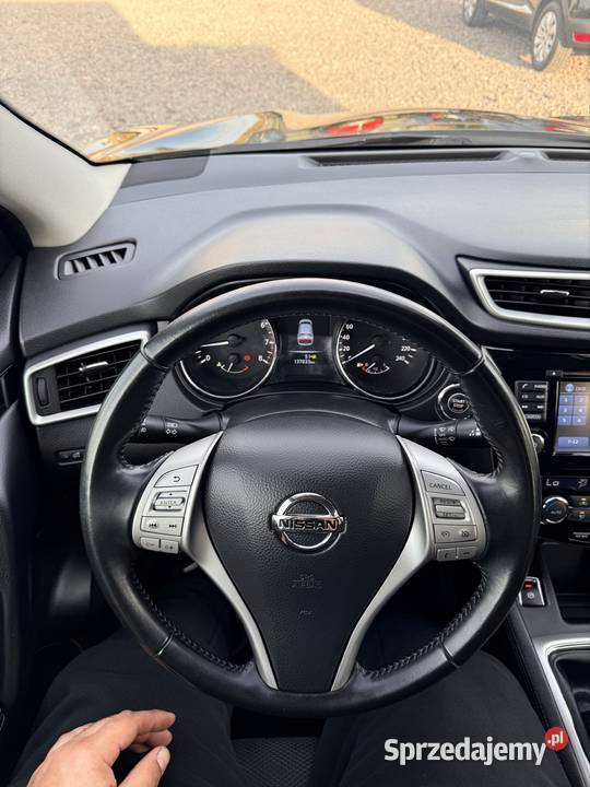 Nissan Qashqai 12 benzyna 2017r benzyna Tomaszów Lubelski