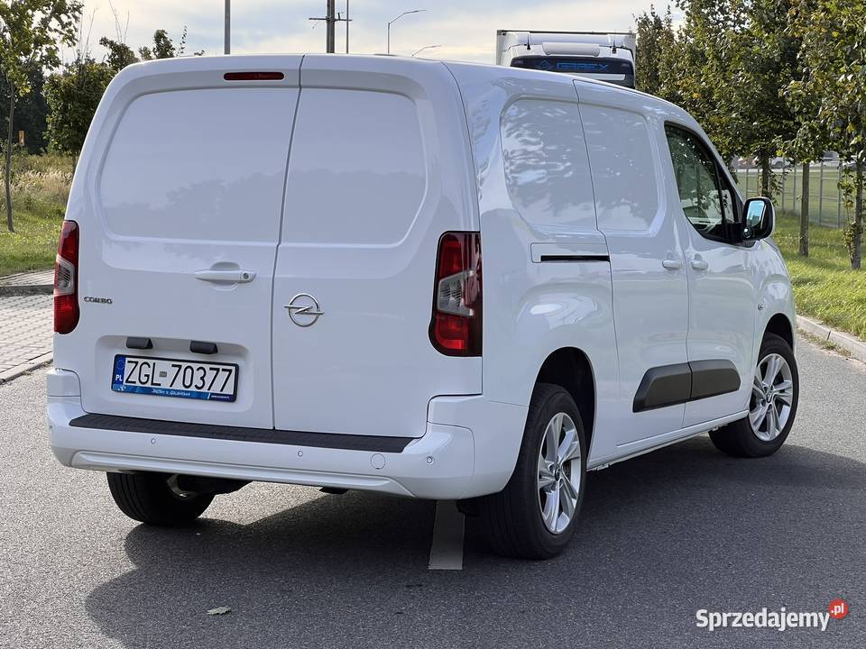 Opel Combo 12 Benzyna 110 2019 Polski Salon 1