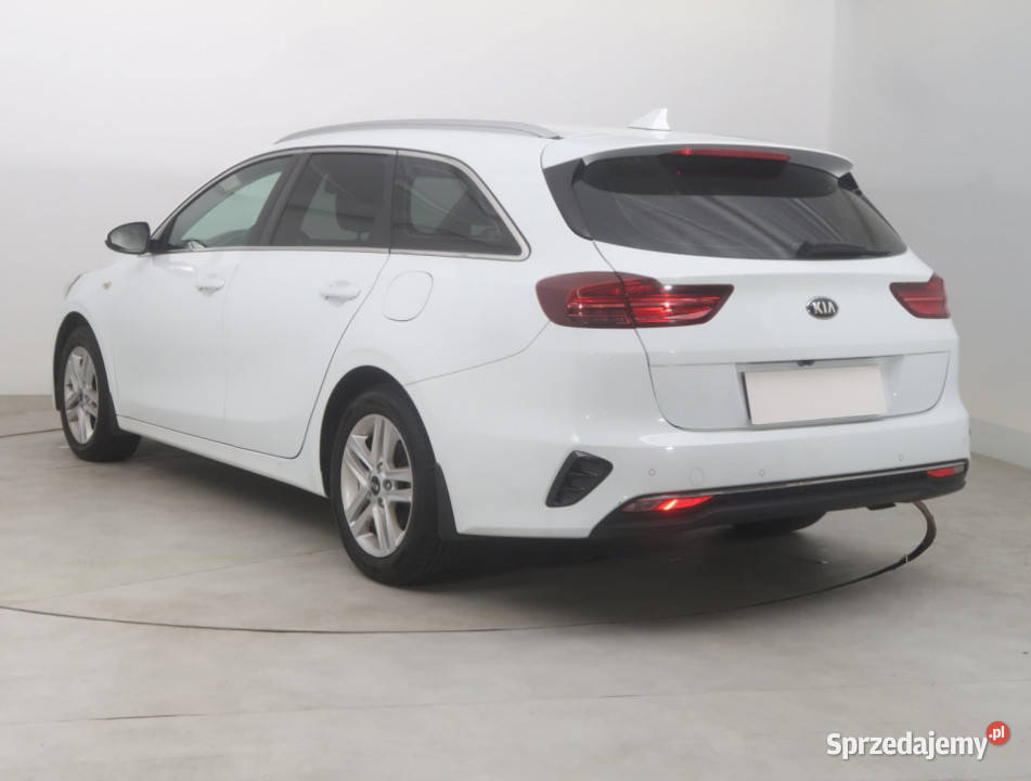 Kia Ceed 16 CRDi światła do jazdy dziennej Bielany Wrocławskie