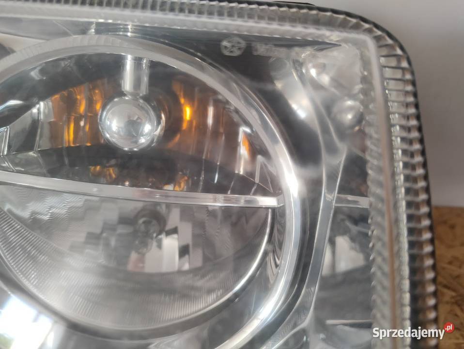 Lampa Xenon Prawy Przód Chrysler 300c 20042010 wielkopolskie Pleszew