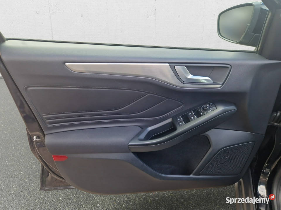 Ford Focus 10 EcoBoost Titanium Z Polskiego benzyna Warszawa