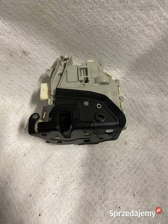 Zamek drzwi prawy tył Audi 8K0839016C Jasienica sprzedam