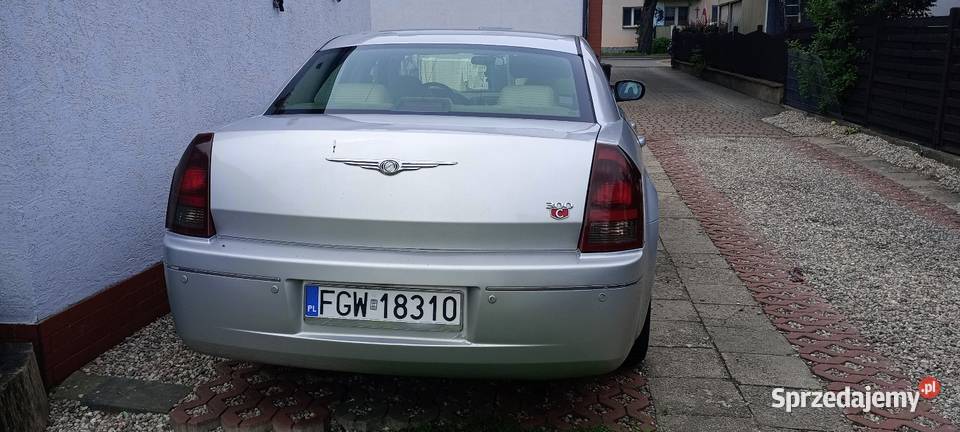 Chrysler 300C 35 LPGsrebrny sprzedam