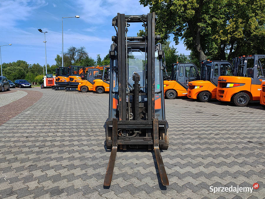 Wózek widłowy Linde H16T01 16 t LPG triplex 547