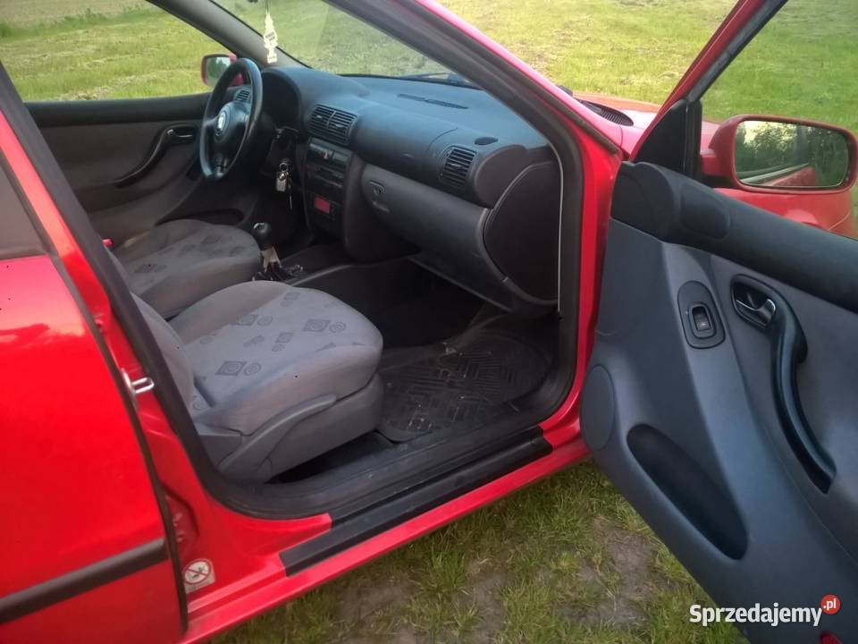 SEAT LEON 19TDI 110 CLIMA ABS 4ElszyluSzyberdach nieuszkodzony sprzedam