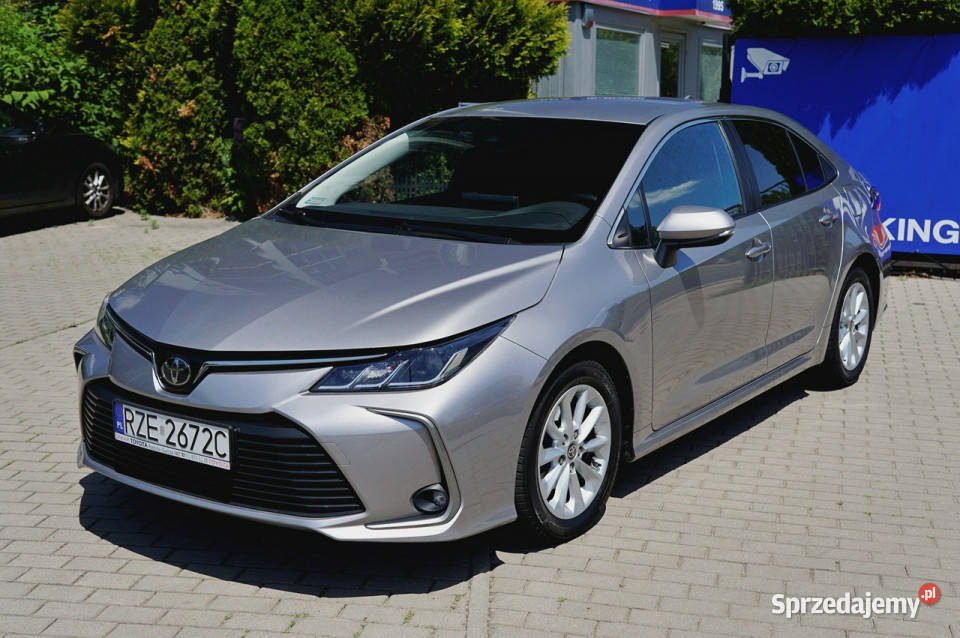Toyota Corolla salon Polska 15 125 Comfort E21 Sedan / Limuzyna Motoryzacja