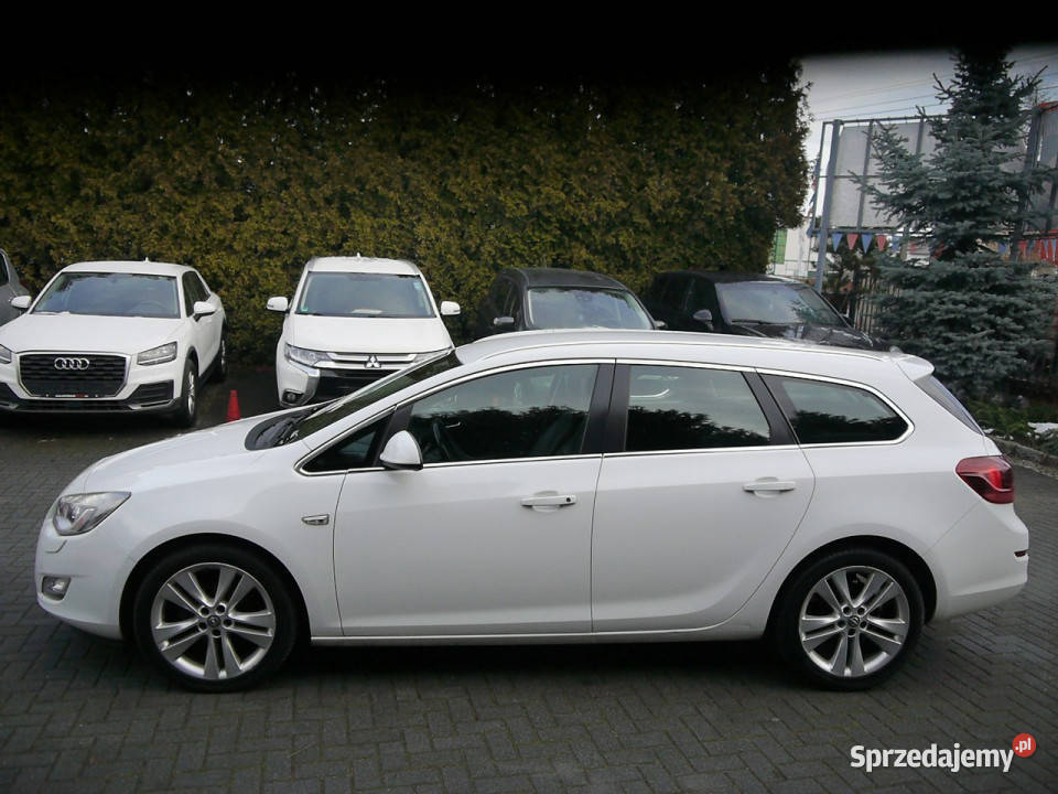 Opel Astra 14t Xenon Skóra Stan b ASR (kontrola trakcji) sprzedam