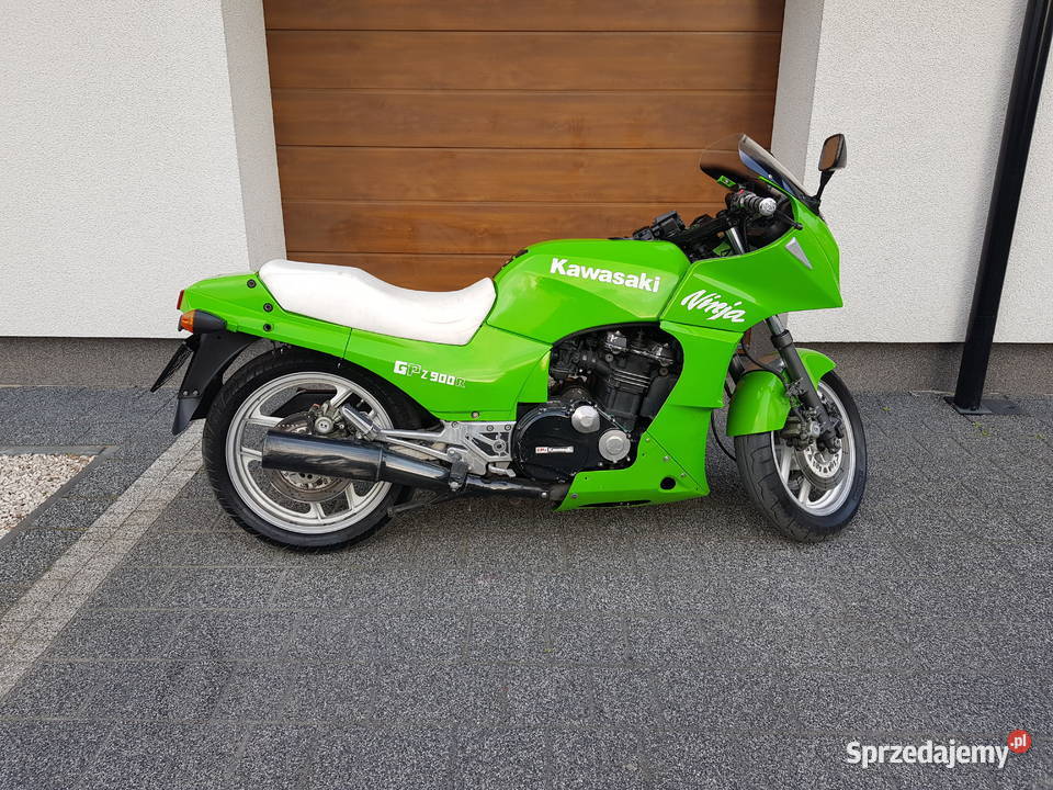 Kawasaki GPZ 900 R Ninja TOP GUN Paprotnia