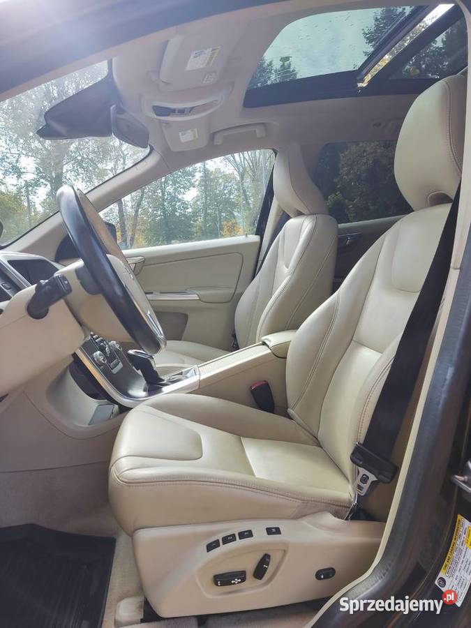 Volvo XC60 25 T5 AWD Bezwypadkowe benzyna Bieruń