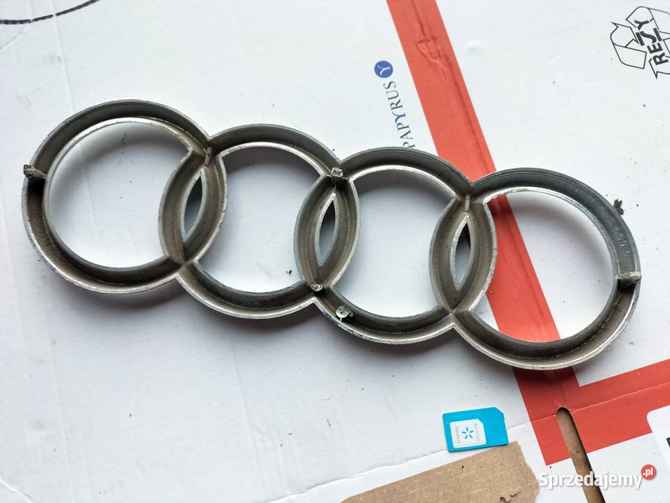 AUDI 80 B4 80B4 ZNACZEK EMBLEMAT ATRAPKI GRILA osobowe