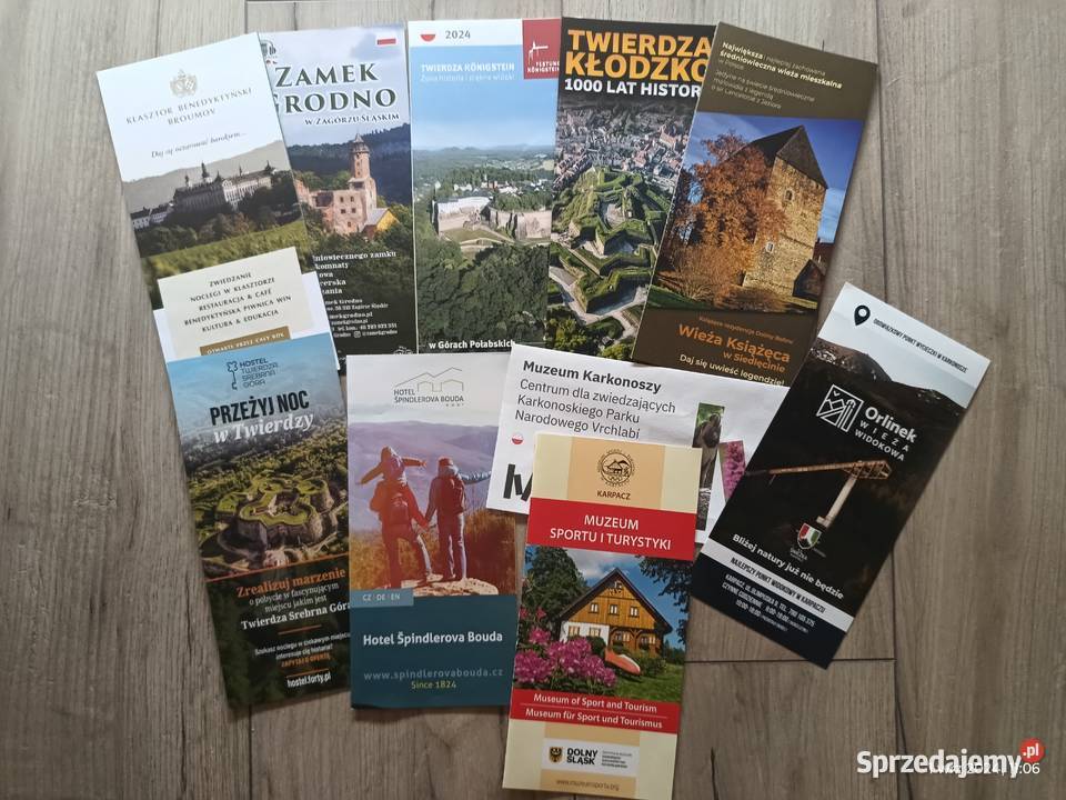 Foldery i mapki turystyczne z Karkonoszy i wielkopolskie Wronki