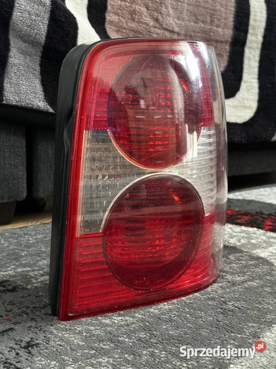 Prawa lampa tył VW Passat B5 Rok produkcji 2005 Łódź