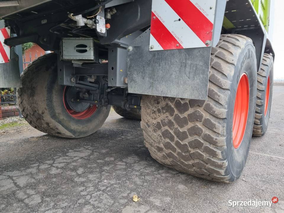 Claas Cargos 9400 przyczepa samozbierająca wielkopolskie Przedecz