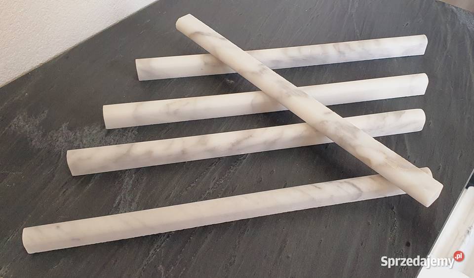 Wałek ozdobny marmurowy ścienny dekoracyjny Bielawa