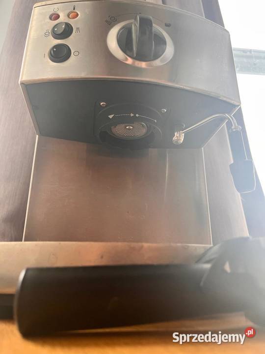 Ekspres kolbowy AEG EA 150 ze spieniaczem mleka