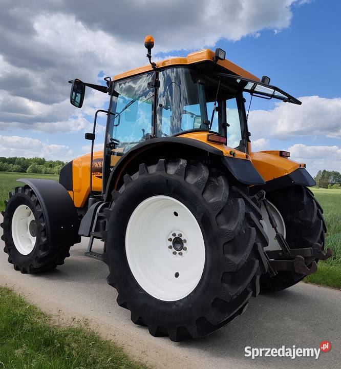 Renault Ares 640