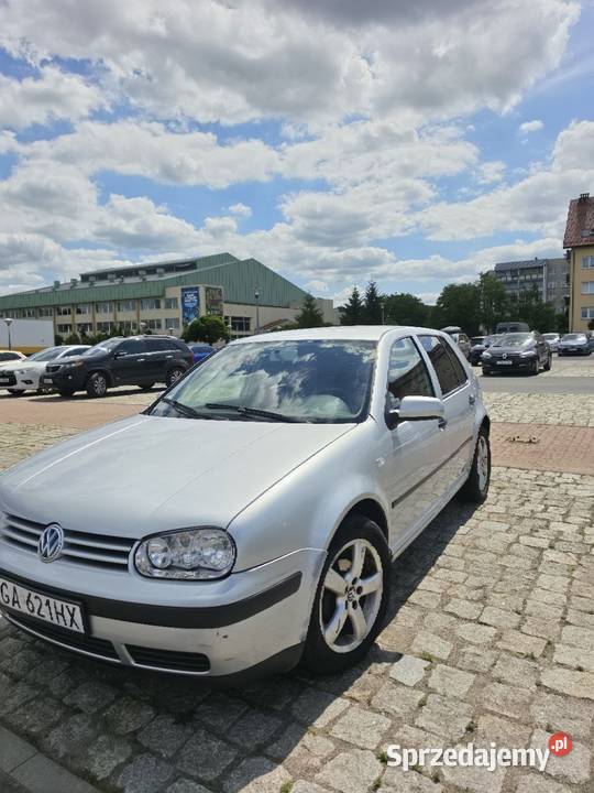 Volswagen Golf 4 2001 16 gazbenz 160tk Świebodzice