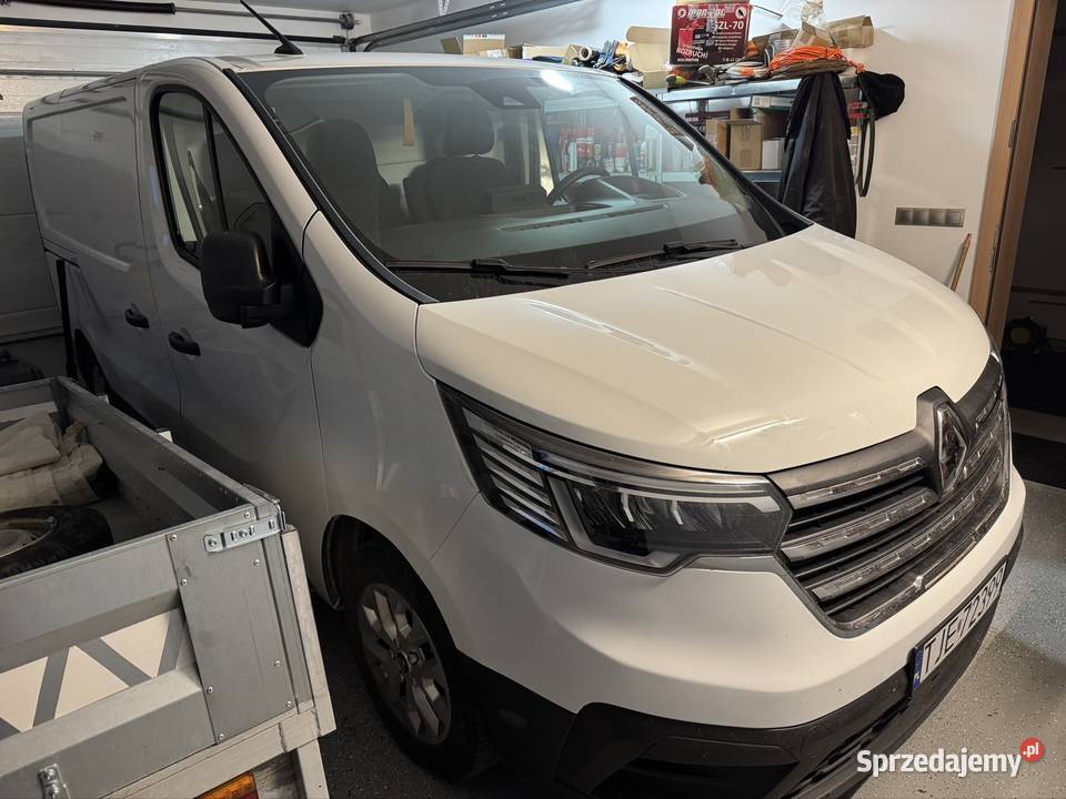 Renault Trafic 20 2023 grudzień nieuszkodzony
