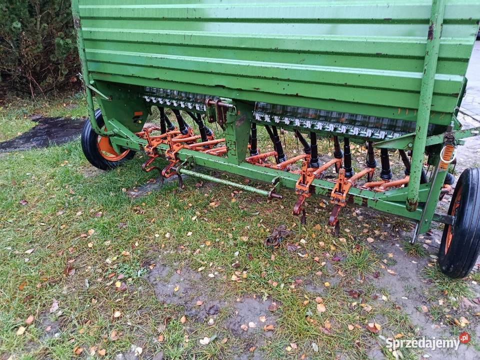 Siewnik Amazon zbożowy D8 specjal D 30