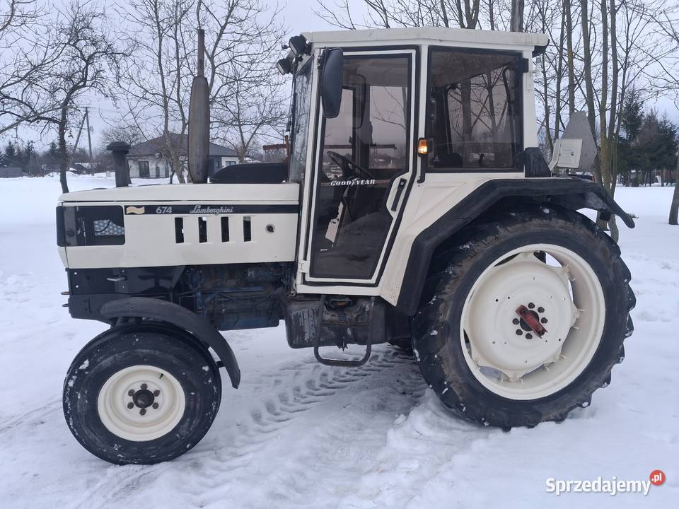 Traktor Lamborghini 674 Buśno