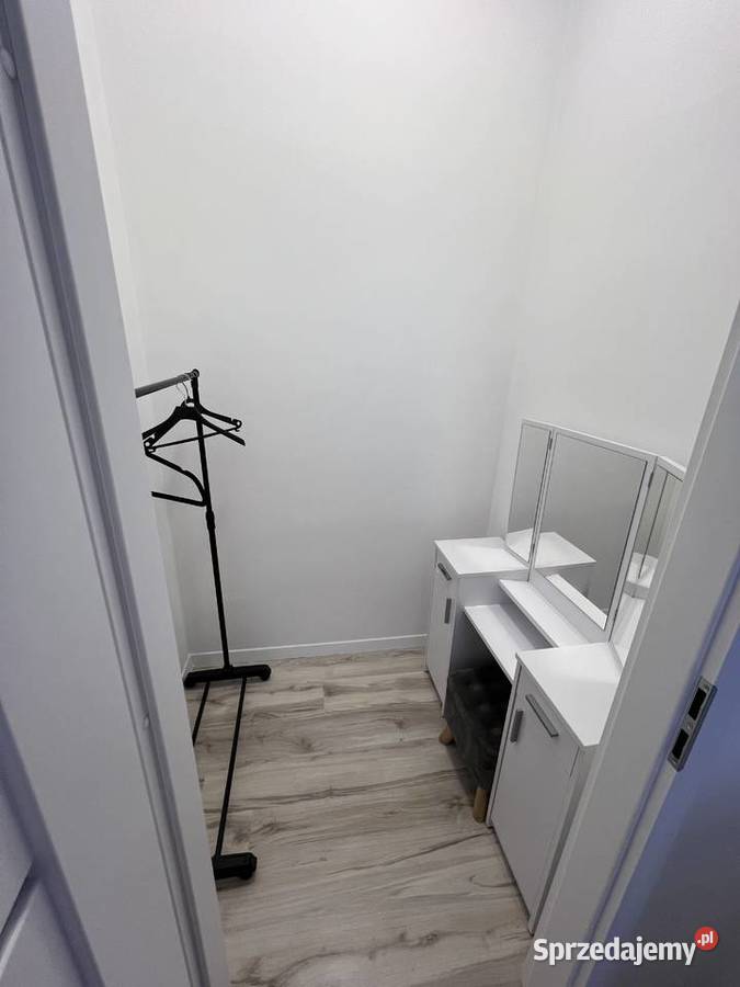 Wynajem mieszkania 53m2 plus 20m2 piwnica kamienica Wynajem